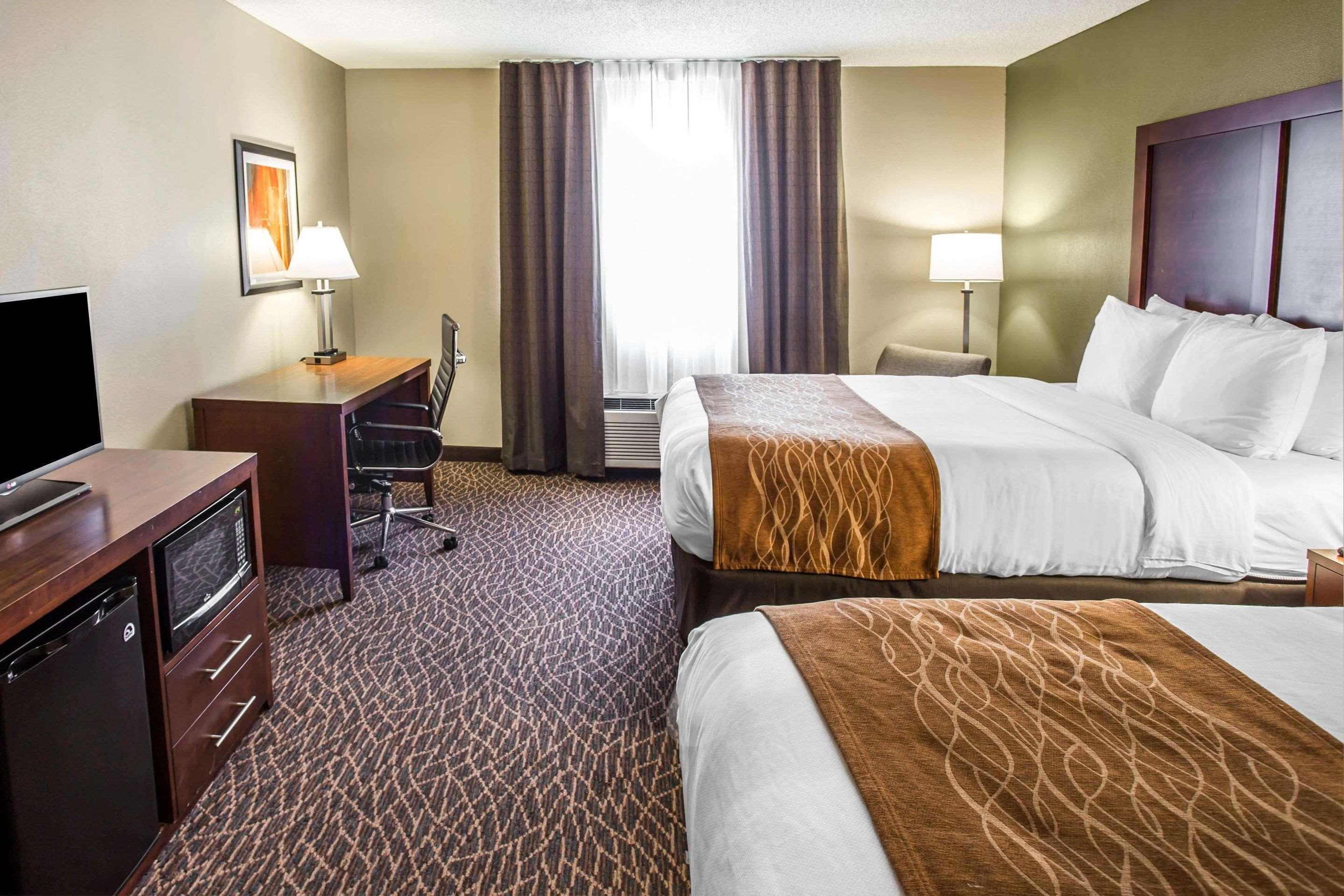 Spark By Hilton קנאפוליס מראה חיצוני תמונה