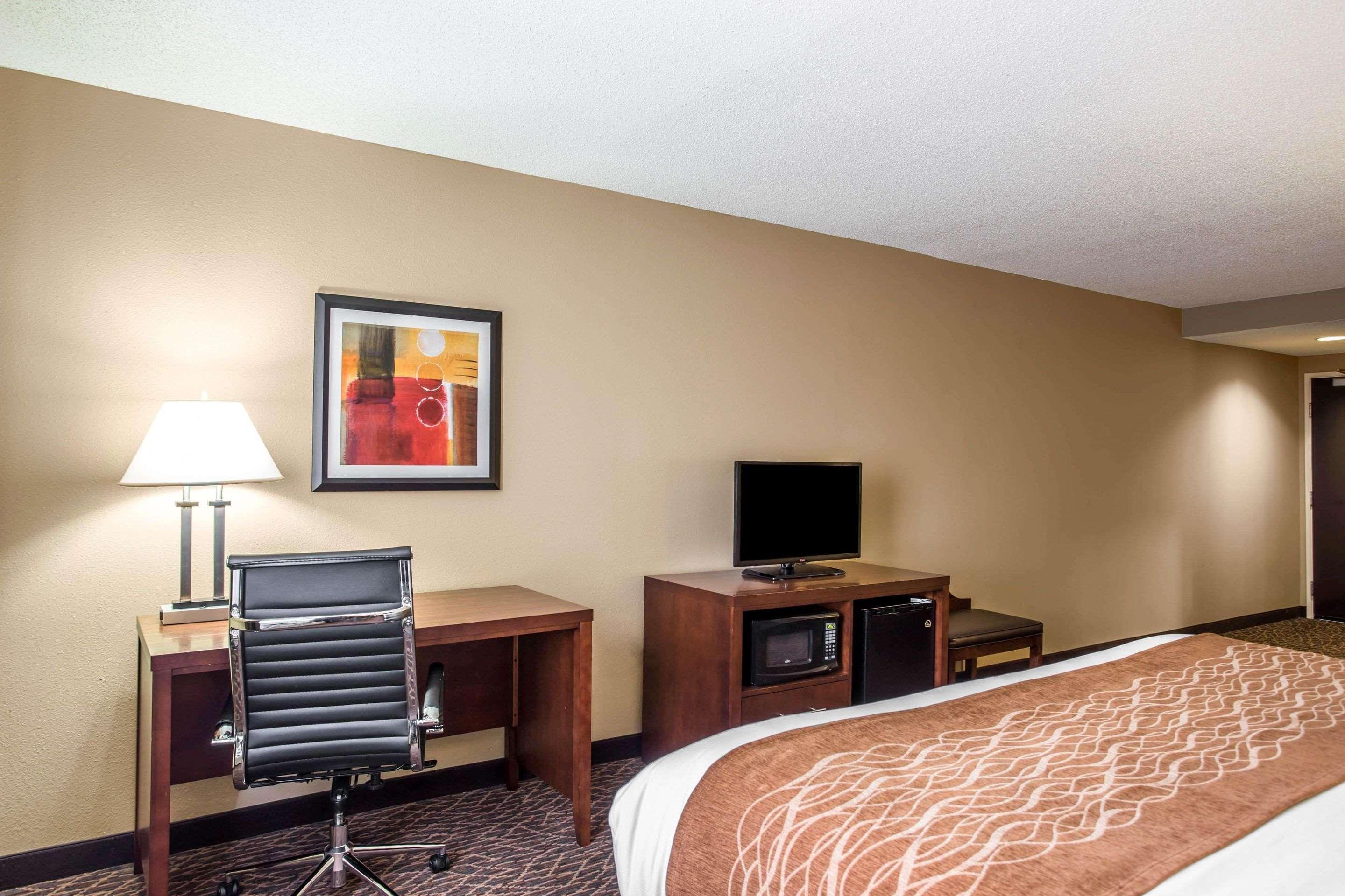 Spark By Hilton קנאפוליס מראה חיצוני תמונה