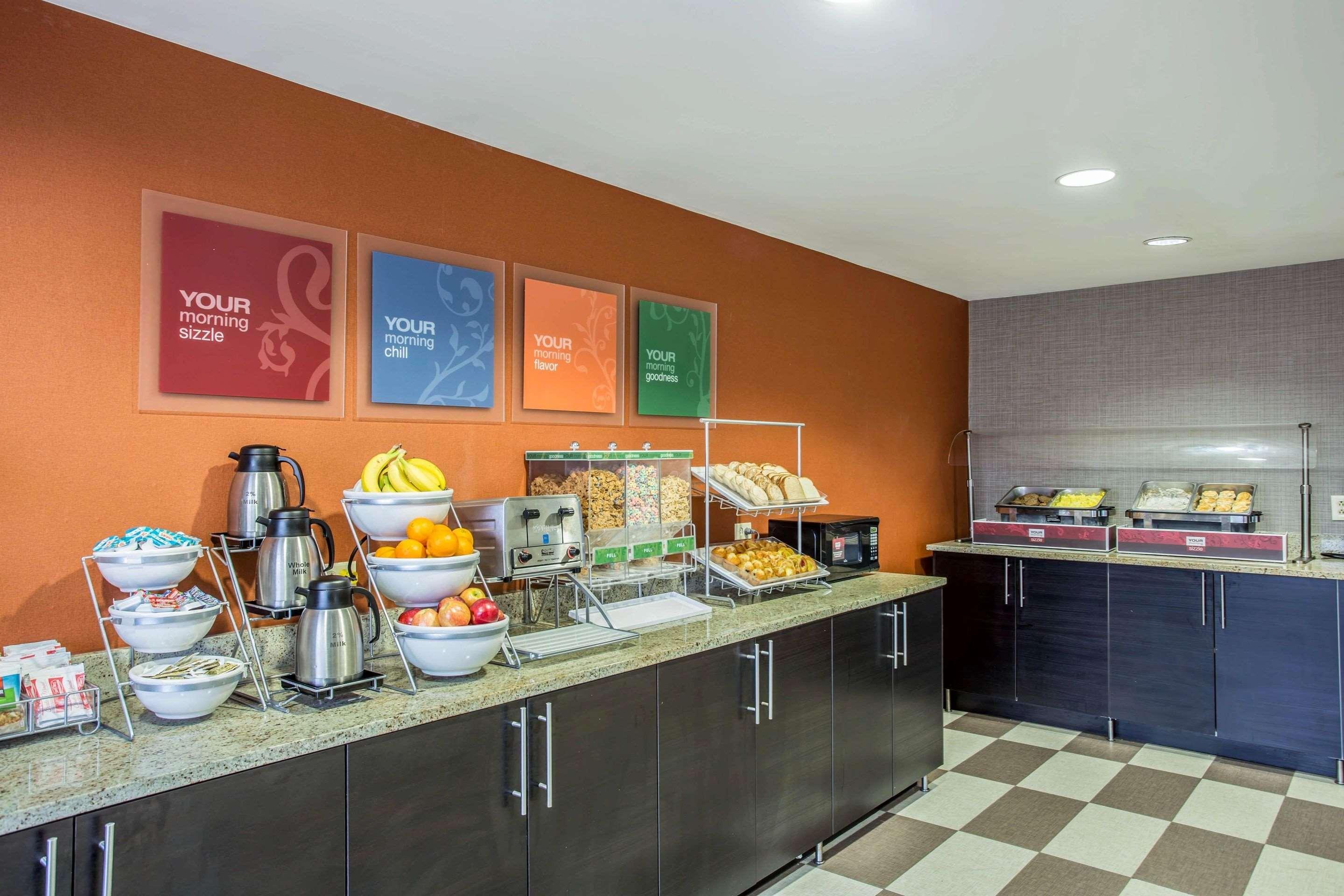 Spark By Hilton קנאפוליס מראה חיצוני תמונה