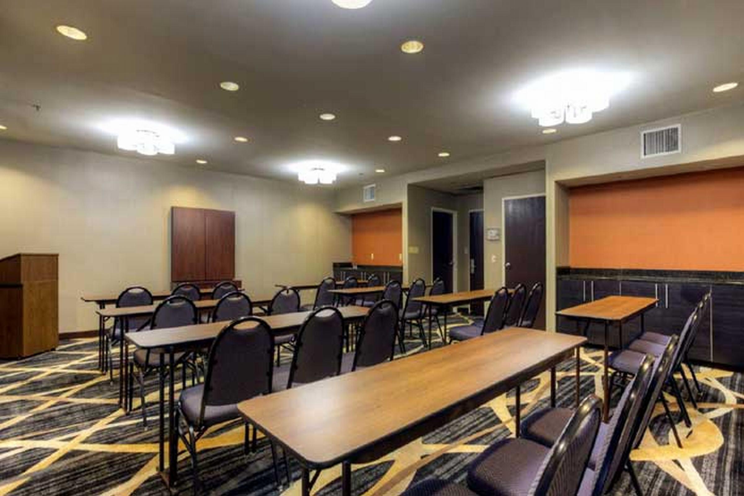 Spark By Hilton קנאפוליס מראה חיצוני תמונה