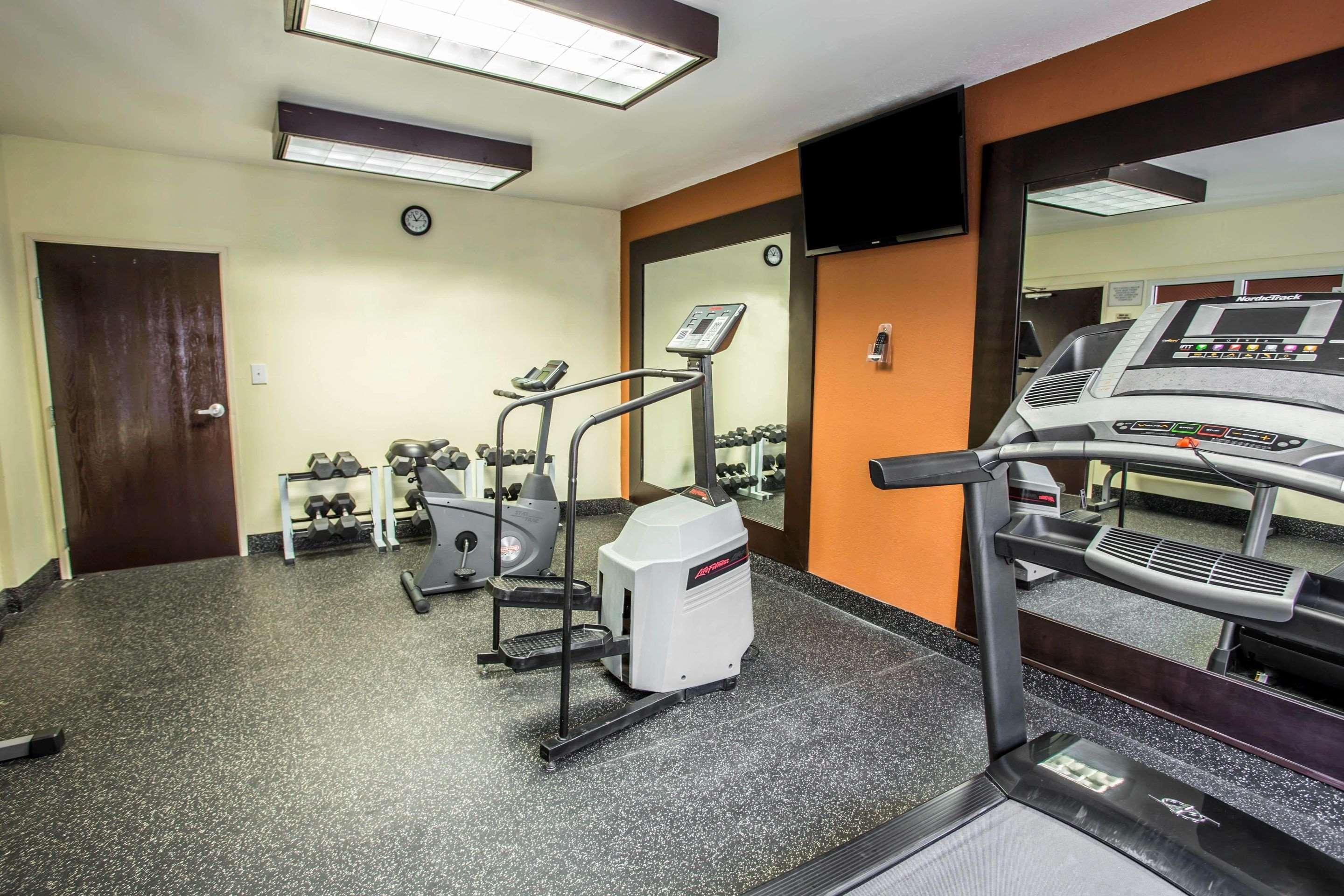 Spark By Hilton קנאפוליס מראה חיצוני תמונה