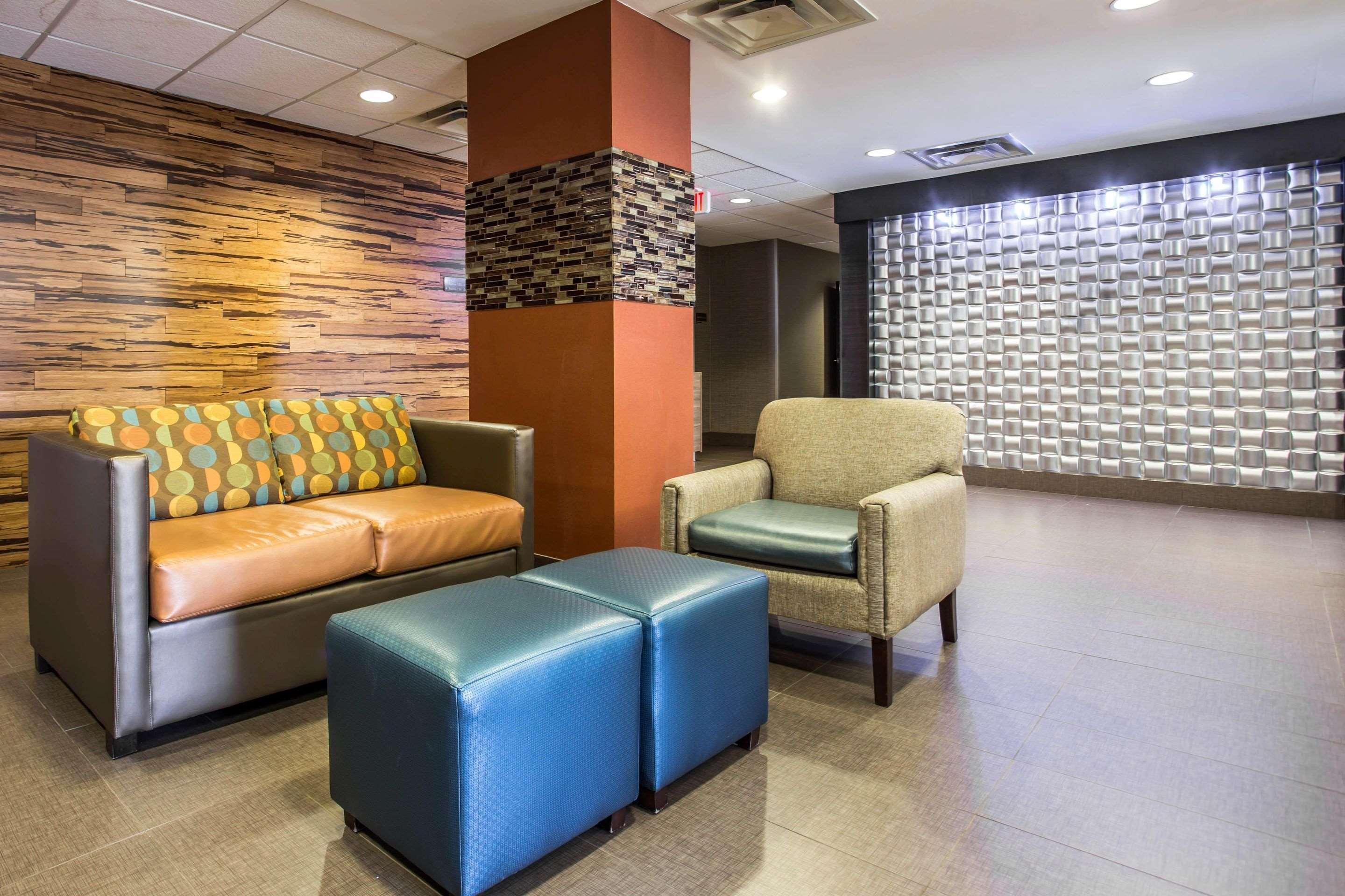 Spark By Hilton קנאפוליס מראה חיצוני תמונה